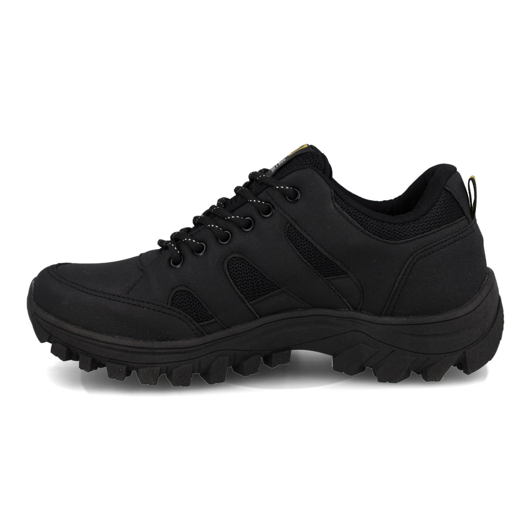 Tênis Ollie Adventure Broncos masculino preto visto em ângulo frontal para ajuste e conforto